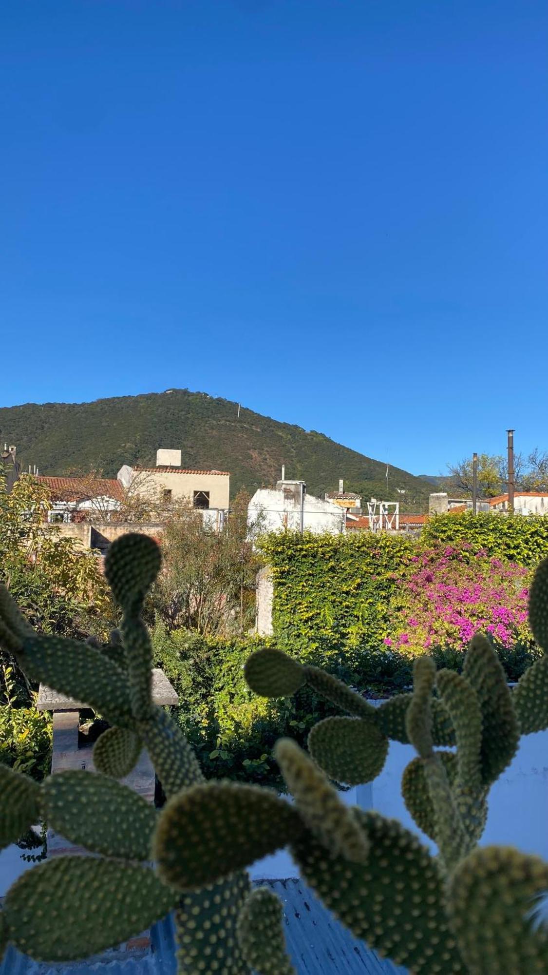 Alojamiento En El Centro De Salta - Casaguemessalta Exterior foto
